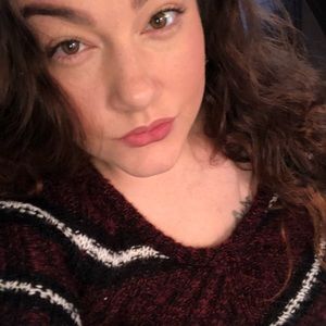 Meet your Posher, Courtney